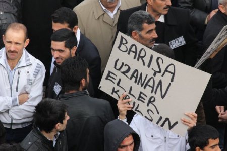 Demirtaş: Paris'teki infazlar barış sürecini durdurmak için yapıldı