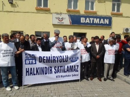 Demiryolu işçileri Batman’da yürüdü