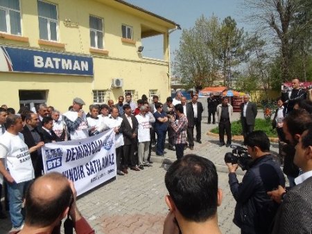 Demiryolu işçileri Batman’da yürüdü