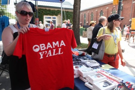 Demokrat Parti'nin Ulusal Kongresi festival havasında başladı