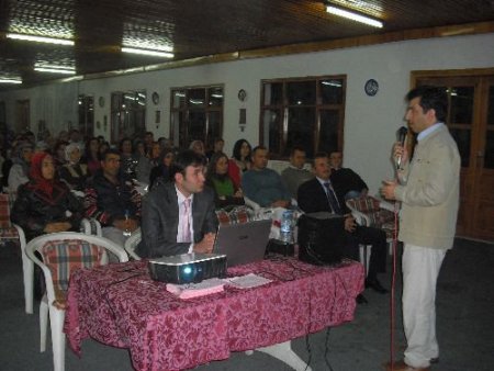 Demre Turgut Reis Dershanesi'nden Velilere Seminer
