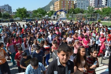 Deneme sınavında öğrenciler SBS heyecanı yaşadı