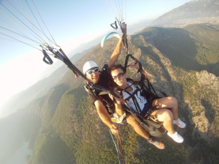 Deniz astsubayından gökyüzünde sürpriz evlenme teklifi