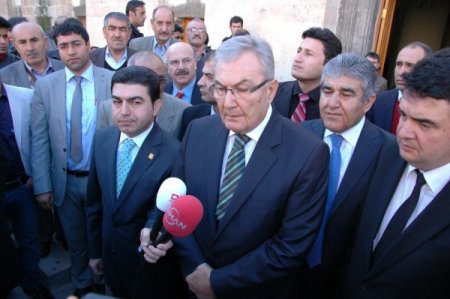 Deniz Baykal: Şerafettin Elçi, teröre teslim olmadı