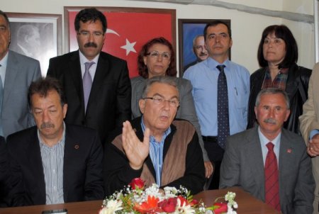 Deniz Baykal: Türkiye'nin Kaderini 12 Haziran Seçimleri Belirleyecek