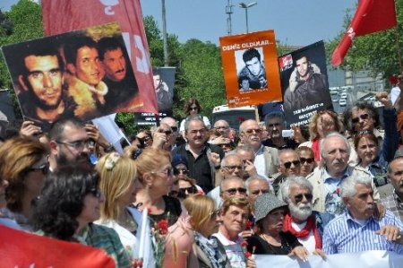 Deniz Gezmiş ve arkadaşları Dolmabahçe’de anıldı