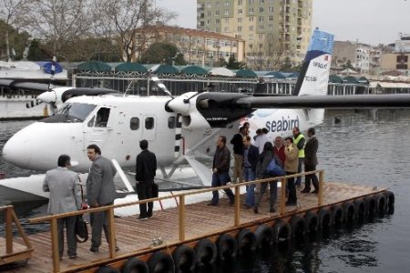 Deniz kuşu ilk seferinde 18 yolcusunu Bursa’ya getirdi