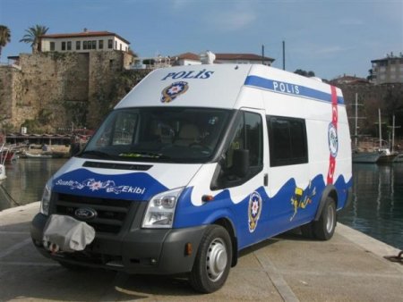 Deniz Polisine Özel Donanımlı Araç Tahsis Edildi