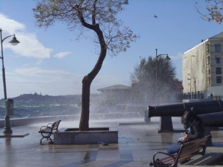 Deniz ulaşımına lodos engeli