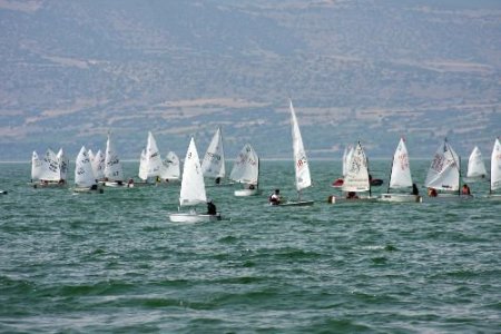 Denizcilik Bayramı, Burdur Gölü'ndeki Yelken Yarışları İle Başladı