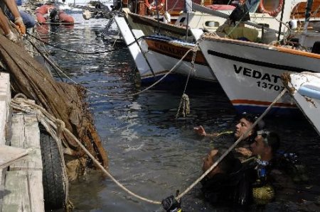 Denizden Çift Kişilik Yatak Ve Klozet Çıktı