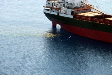 Denizi Kirleten İki Yabancı Gemiye 106 Bin 750 Lira Ceza
