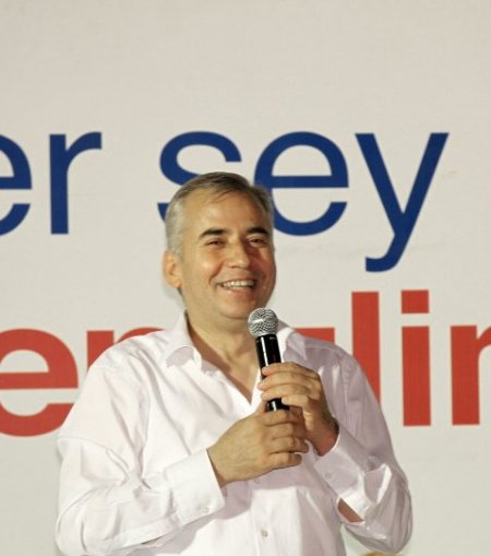 Denizli Belediye Başkanı Zolan, İftarda Vatandaşın Dertlerini Dinledi