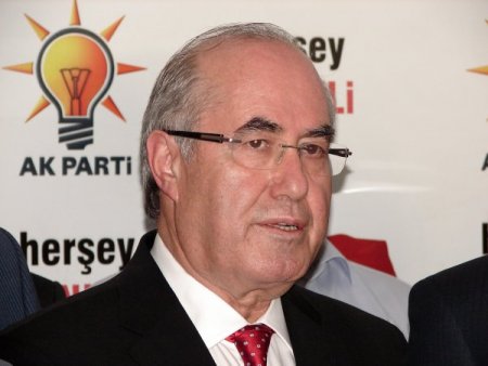 Denizli eski Belediye Başkanı Aygören AK Parti’ye katıldı