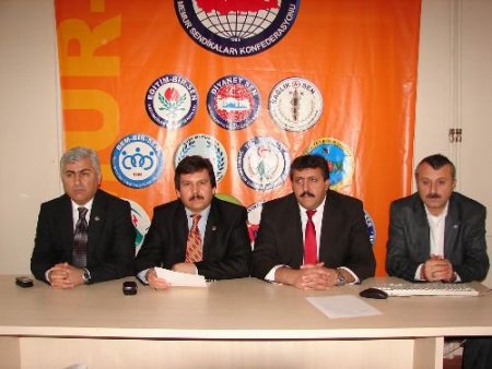 Denizli Sağlık-sen, Tabip Odası'nı İnançlı İnsanlardan Özür Dilemeye Çağırdı