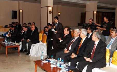 Denizli Valisi Erkmen: Üniversitenin Yerinde Saydığı Bir Yerde İlin Büyümesinden Bahsedilemez