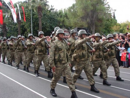 Denizli’de Cumhuriyet Bayramı coşkusu