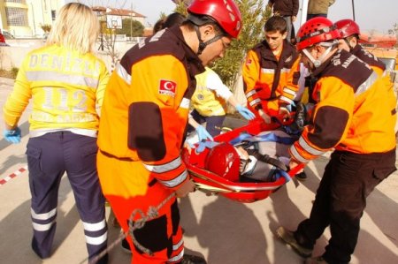 Denizli’de Deprem Tatbikatı Yapıldı
