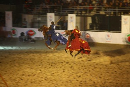 Denizli'de Geleneksel Sporlar Festivali'nin galası büyük ilgi gördü