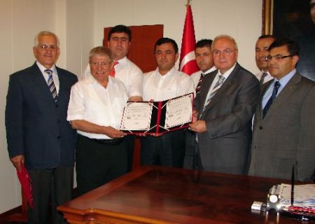 Denizli'de Hayırseverlerin Eğitme Desteği 2 Yılda 30 Milyon Liraya Ulaştı