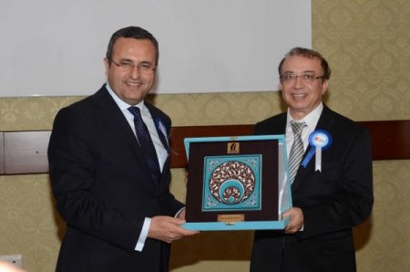 Denizli’de vergi rekortmenleri ödüllendirildi