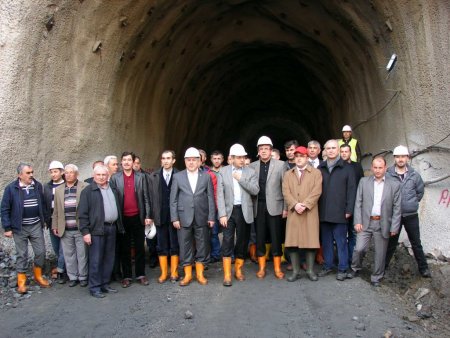 Denizli'de yapılan devasa su iletim kanalıyla 15 bin hektar sulanacak