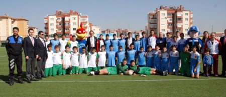 Denizli'deki 'Hayata Pas Ver' projesinde ilk maç yapıldı