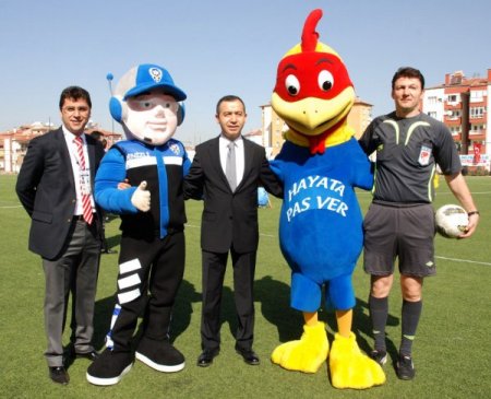 Denizli'deki 'Hayata Pas Ver' projesinde ilk maç yapıldı