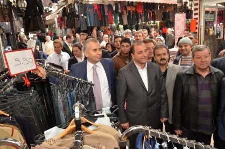 Denizli’deki tarihî Kaleiçi’nde indirim festivali düzenlendi