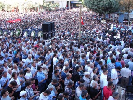 Denizlili şehit er toprağa verildi