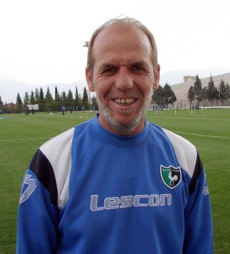 Denizlispor Teknik Direktörü Dervent istifa etti