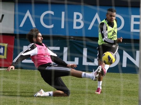 Dentinho, takımla birlikte ilk antrenmanına çıktı