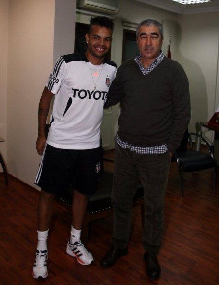 Dentinho BJK Nevzat Demir Tesisleri'nde