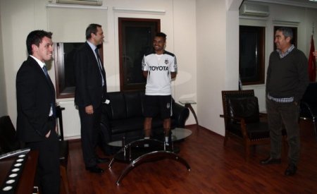 Dentinho BJK Nevzat Demir Tesisleri'nde