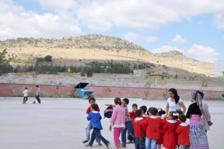 Deponun altında 7 metrelik çukur oluştu