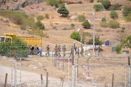 Deponun altında 7 metrelik çukur oluştu