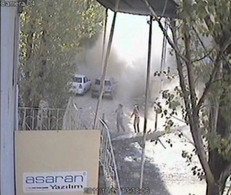 Deprem Anı, Güvenlik Kamerasına Yansıdı