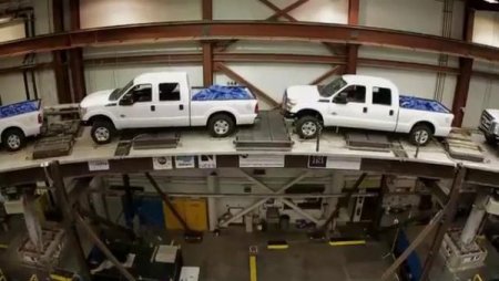 Deprem Anını, Köprüyü Sallayarak Canlandırdılar