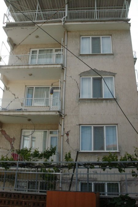 Depremde Ölen Lise Öğrencisinden Geriye Motosikleti Kaldı