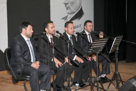 Depremde ölenler için Yasin-i Şerif okudular