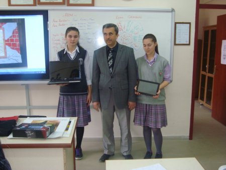 Depremde yaşadıklarını resmetti, il birincisi oldu