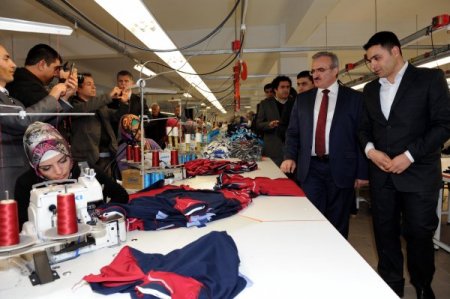 Depremin etkisinden kurtulan Van'ın yaraları yatırımlarla sarılıyor