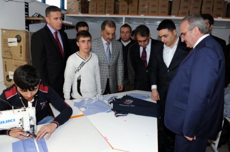 Depremin etkisinden kurtulan Van'ın yaraları yatırımlarla sarılıyor