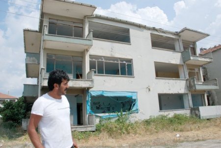 Depremin İzleri Büyük Oranda Silinse De Yaşanan Acılar Unutulmuyor