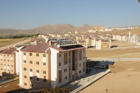 Depremzedeler: Devlet kısa zamanda çok güzel evler yaptı