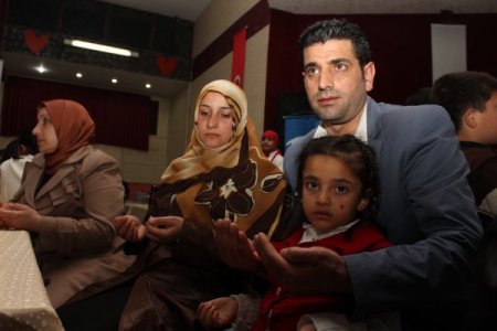 Depremzedelerin Acılarına Ortak Oldular