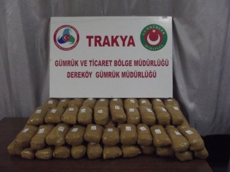 Dereköy'de piyasa değeri 2 milyon 673 bin TL olan 44 kilo eroin ele geçirildi