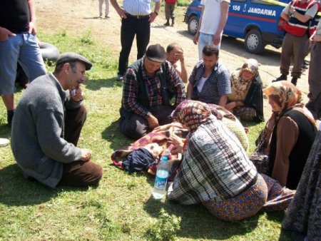 Dereye Kaçan Topunu Almak İsterken Boğuldu