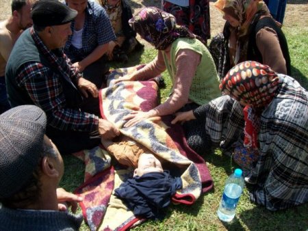 Dereye Kaçan Topunu Almak İsterken Boğuldu