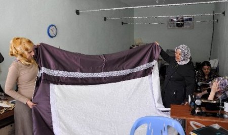 Derik Kaymakamı kursları denetledi